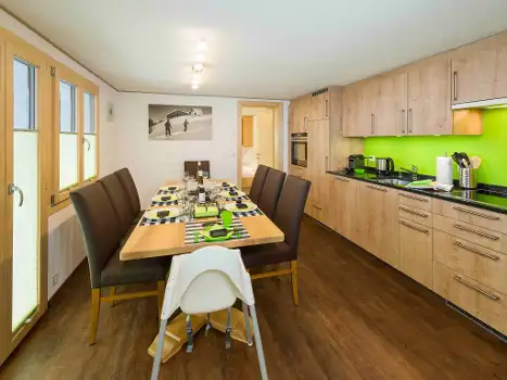 CH3925.673.1
