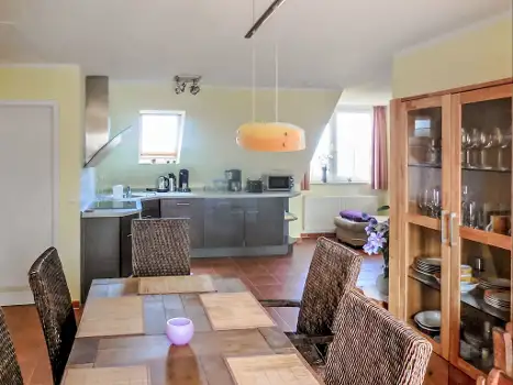 DE9084.651.1