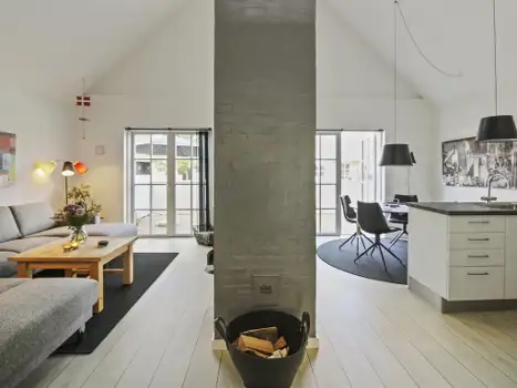 DK6857.671.1