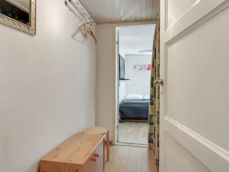 DK6857.733.1