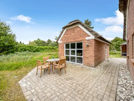 DK6857.753.1