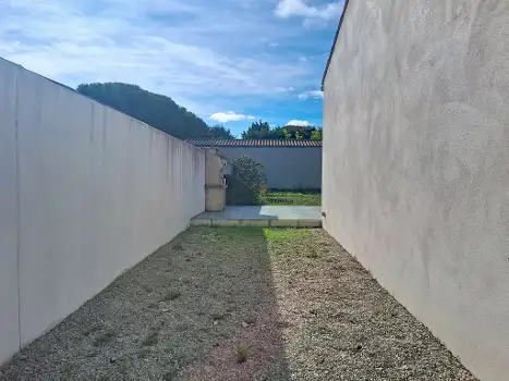 FR3230.748.1