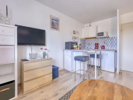 FR8341.800.73