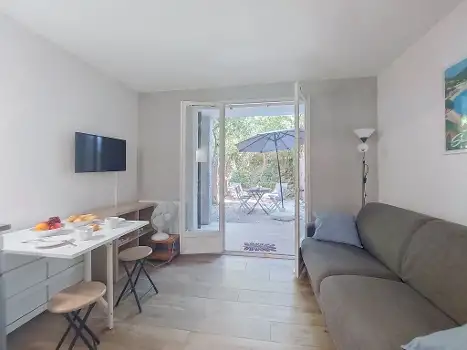 FR8341.800.78