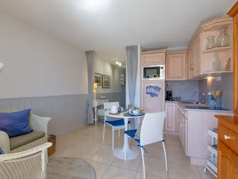 FR8485.100.11
